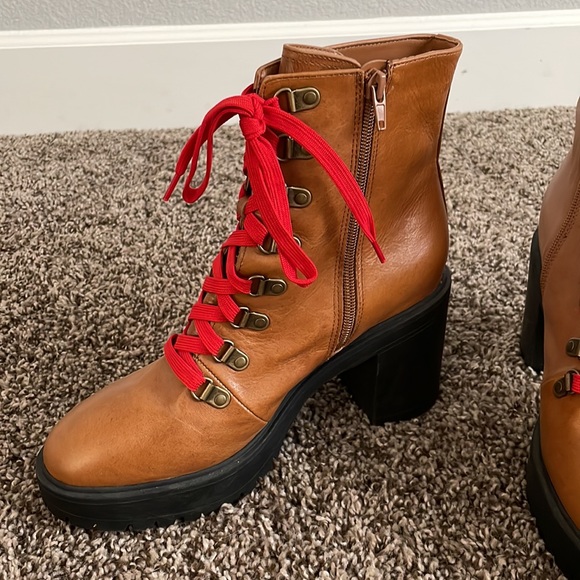 NWOT Steve Madden Booties - Size 10 - Picture 5 of 5